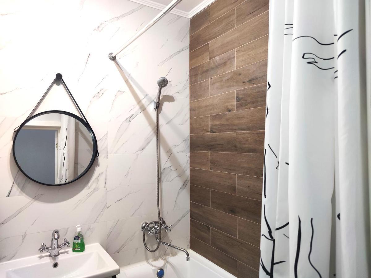 Loftik Apartments Shevchenko Street Ałma Ata Zewnętrze zdjęcie